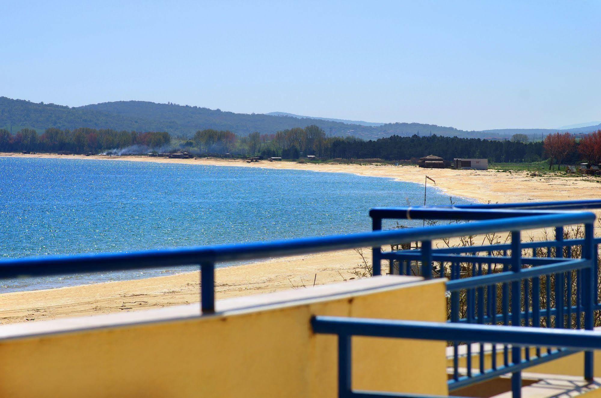 Отель Royal Beach Созополь Экстерьер фото